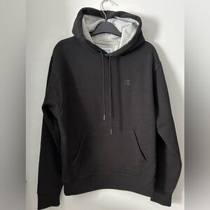 Champion Fleece Hoodie. Size: Small